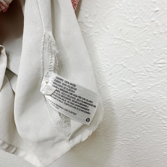 Knox Rose Sz S Geometric Aztec Boho Crinkle Rayon Smocked Pull On Shorts Red - Picture 5 of 6